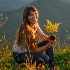 brooke-sullivan-headshot brooke sullivan headshot - Himalayan Institute