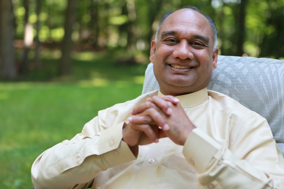 pandit-rajmani-tigunait-phd-headshot pandit-rajmani-tigunait-phd-headshot
